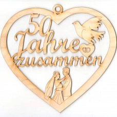 50 Jahre zusammen mit Taube und Brautpaar zur Goldenen Hochzeit