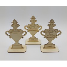 Pokal für Feuerwehr aus Holz mit Nummern sowie Ihre Gravur