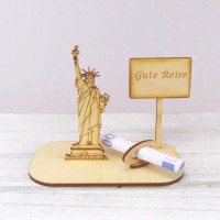Geldgeschenk für einen Reisetraum nach Amerika Freiheitsstatue mit Ortsschild und Geldscheinhalter 