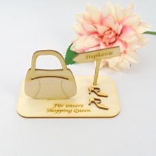 Geldgeschenk für Mädchen zum Shoppen, Ortsschild mit Gravur und Geldscheinhalter aus Holz, Handtasche Name