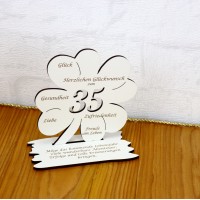 35. Geburtstag Geld-Gutschein-Geschenk - Kleeblatt weiß mit Gravur "Wir wünschen dir ... "