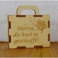 Koffer Hurra geschafft -  Geldgeschenk oder für liebevolle Wünsche oder Kleinigkeiten zum Stehen oder Aufhängen 